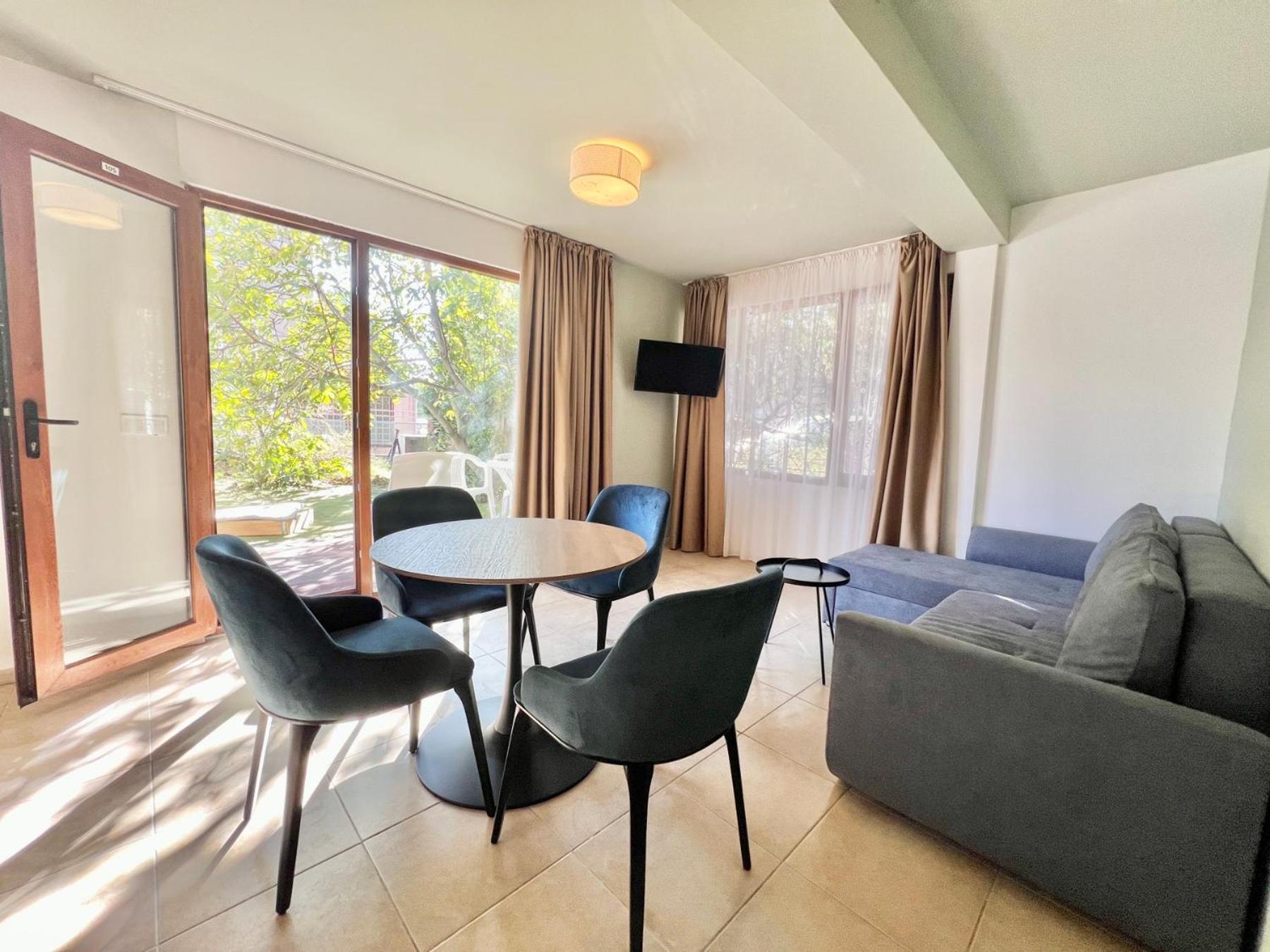 סנט קונסטנטין והלנה Kiara Apartments מראה חיצוני תמונה